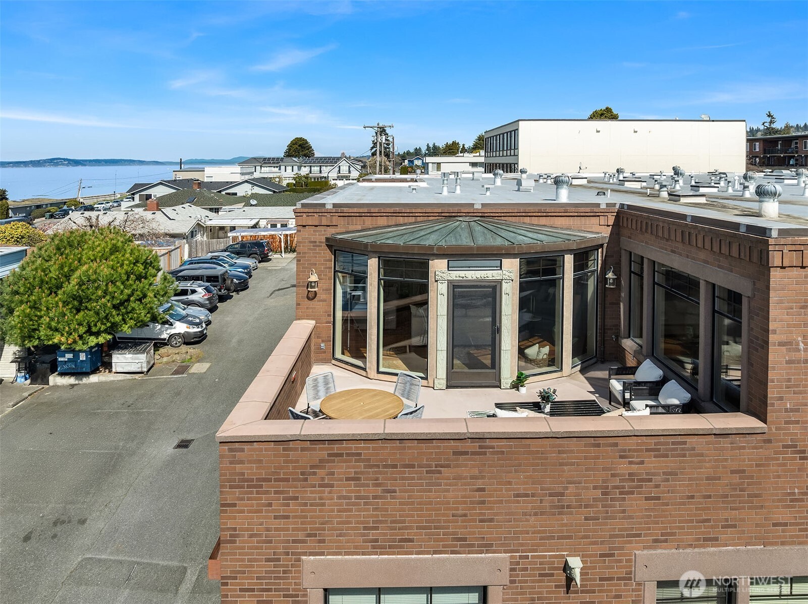 111 Main Street, Unit 203 Edmonds, WA 98020 - Photo 38 of 40