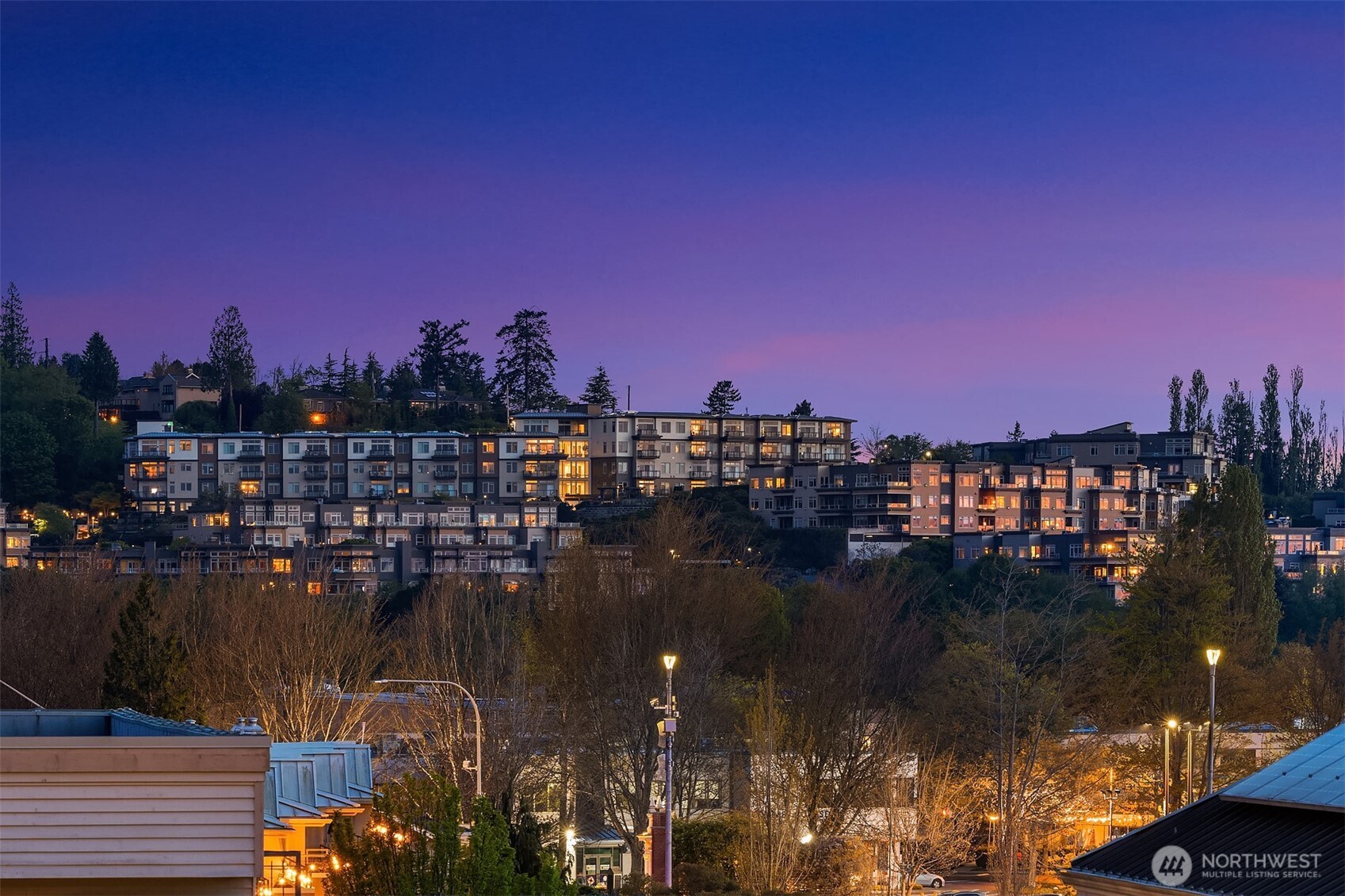 111 Main Street, Unit 203 Edmonds, WA 98020 - Photo 4 of 40