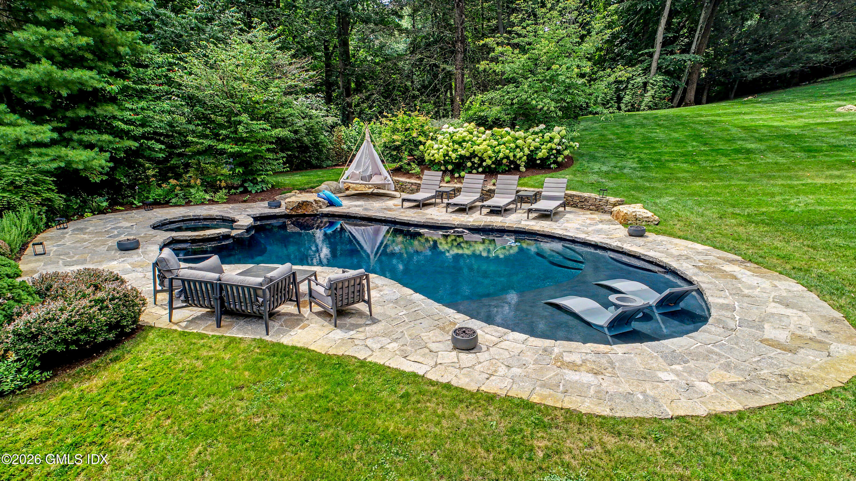 10 Gaston Farm Road Greenwich, CT 06831 - Photo 49 of 54 Salt Water Pool