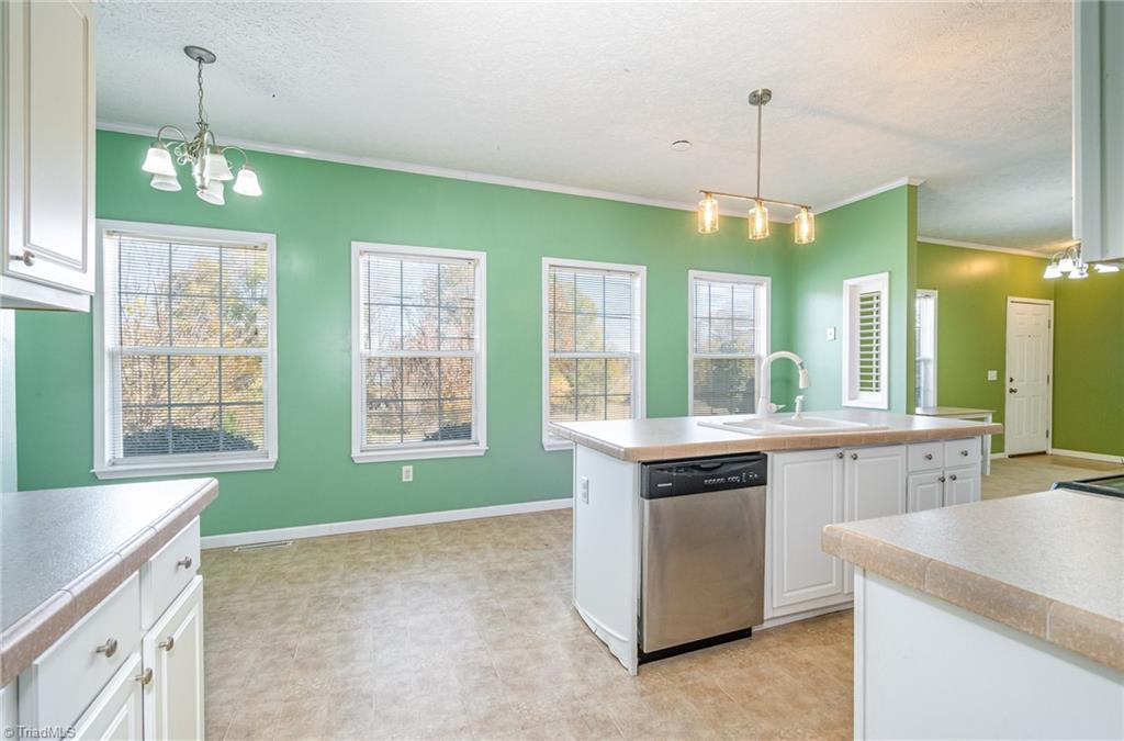 731 Frazier View Road Randleman, NC 27317 - Photo 12 of 30 Gallery Image 12