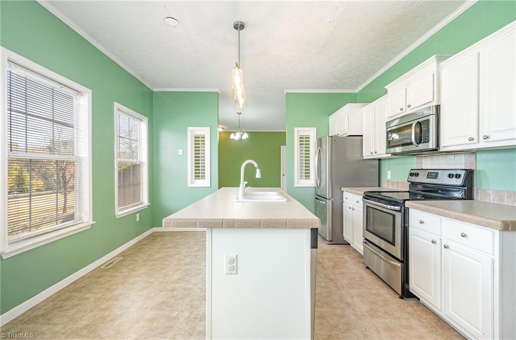 731 Frazier View Road Randleman, NC 27317 - Photo 13 of 30 Gallery Image 13