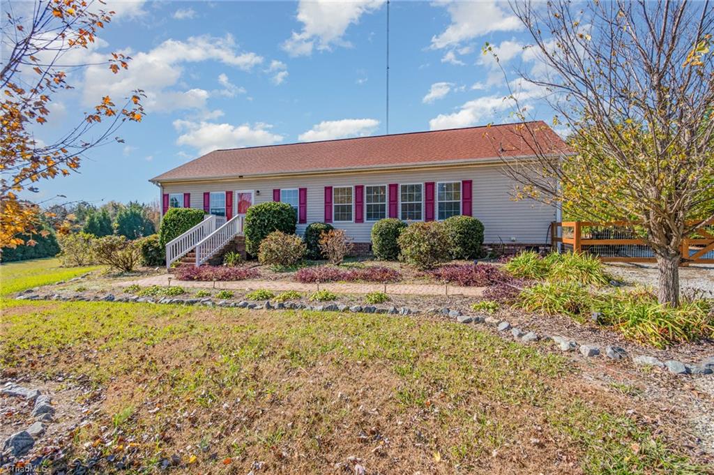 731 Frazier View Road Randleman, NC 27317 - Photo 4 of 30 Gallery Image 4