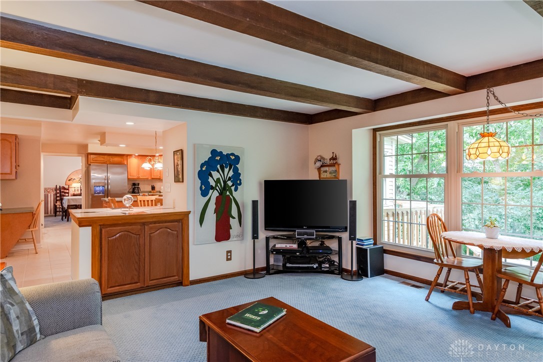 2033 Fox Run Road Dayton, OH 45459 - Photo 9 of 38 Gallery Image 9