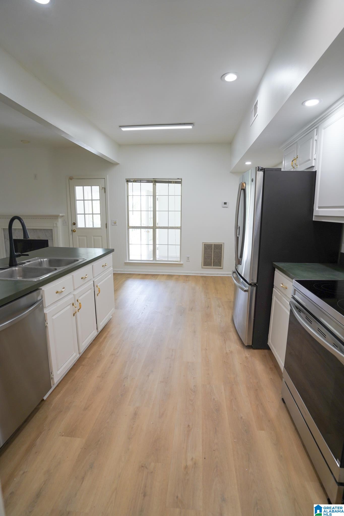 253 Cambrian Ridge Trail Pelham, AL 35124 - Photo 49 of 57