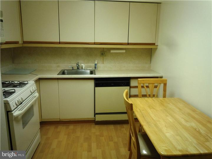 8920 Krewstown Road, Unit 215 Philadelphia, PA 19115 - Photo 12 of 25 Kitchen