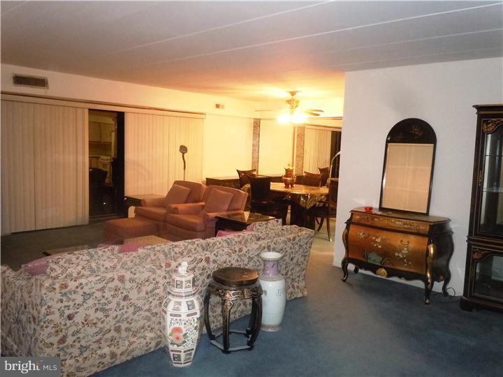 8920 Krewstown Road, Unit 215 Philadelphia, PA 19115 - Photo 7 of 25 Dining Room