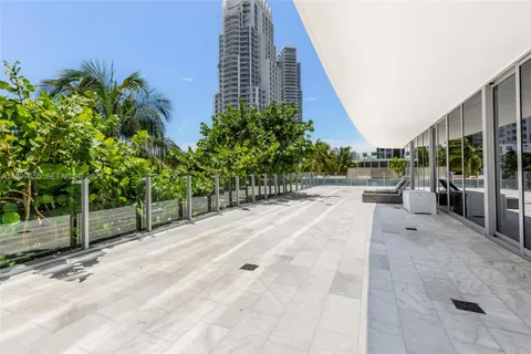 $16,000,000 | 1 Collins Avenue, Unit 207, Miami Beach, FL 33139