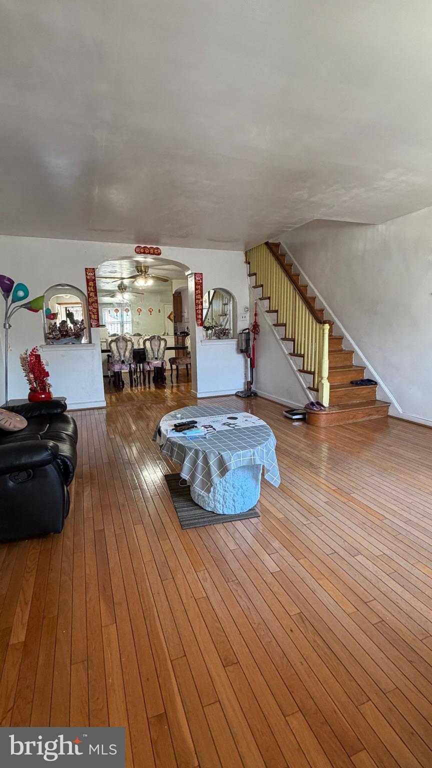 737 Marley Road Philadelphia, PA 19124 - Photo 3 of 15 Gallery Image 3