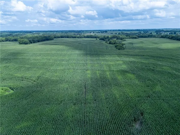 $1,056,000 | State Route, Hamilton, MO 64644