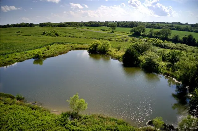 $1,056,000 | State Route, Hamilton, MO 64644