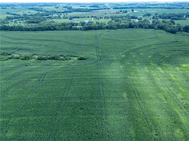 $1,056,000 | State Route, Hamilton, MO 64644