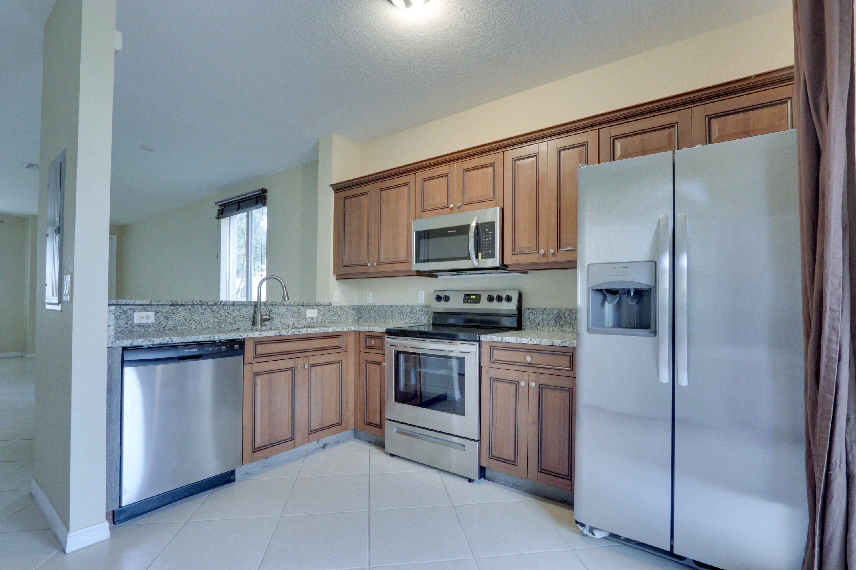 1928 Hibiscus Lane Riviera Beach, FL 33404 - Photo 4 of 35 Untitled-9