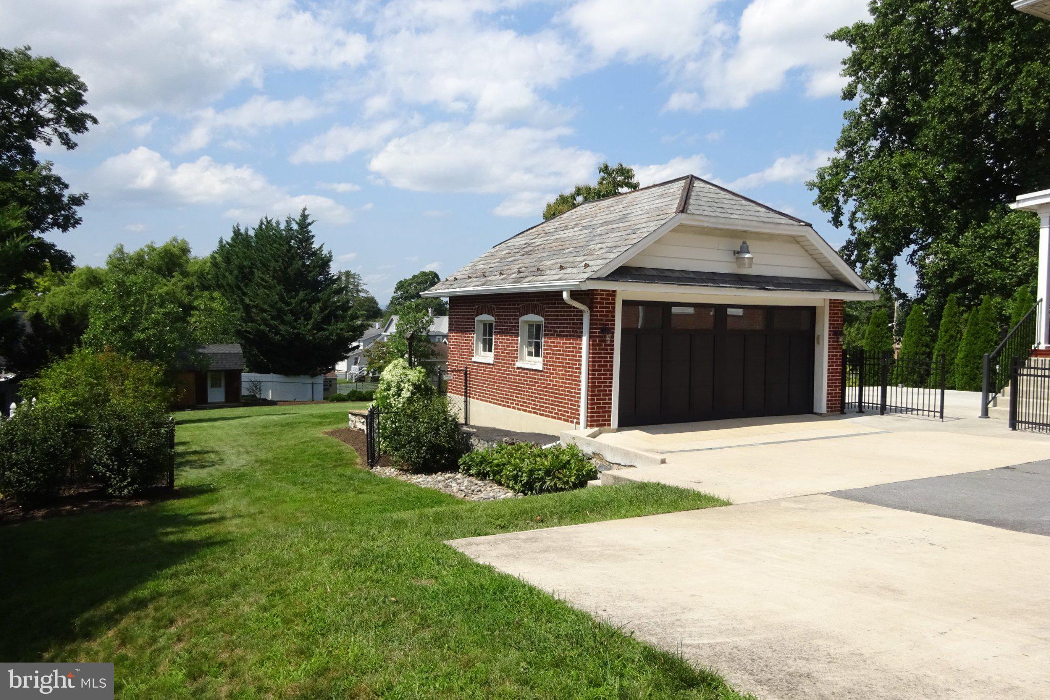 317 South Ridge Avenue Greencastle, PA 17225 - Photo 6 of 39 Gallery Image 6