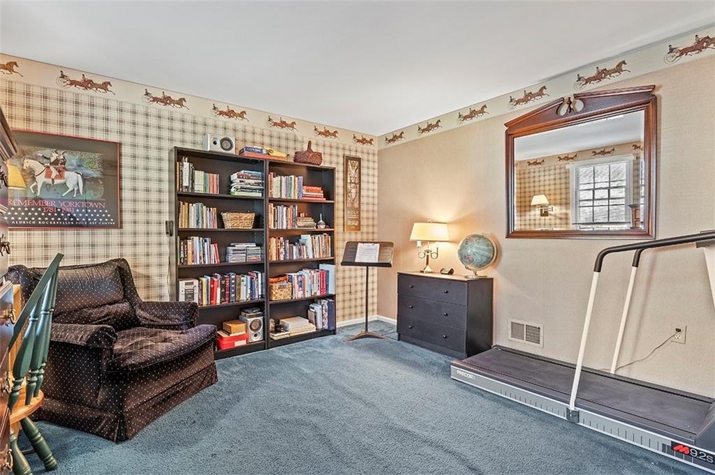 945 Old Hickory Road Pittsburgh, PA 15243 - Photo 16 of 22 Gallery Image 16
