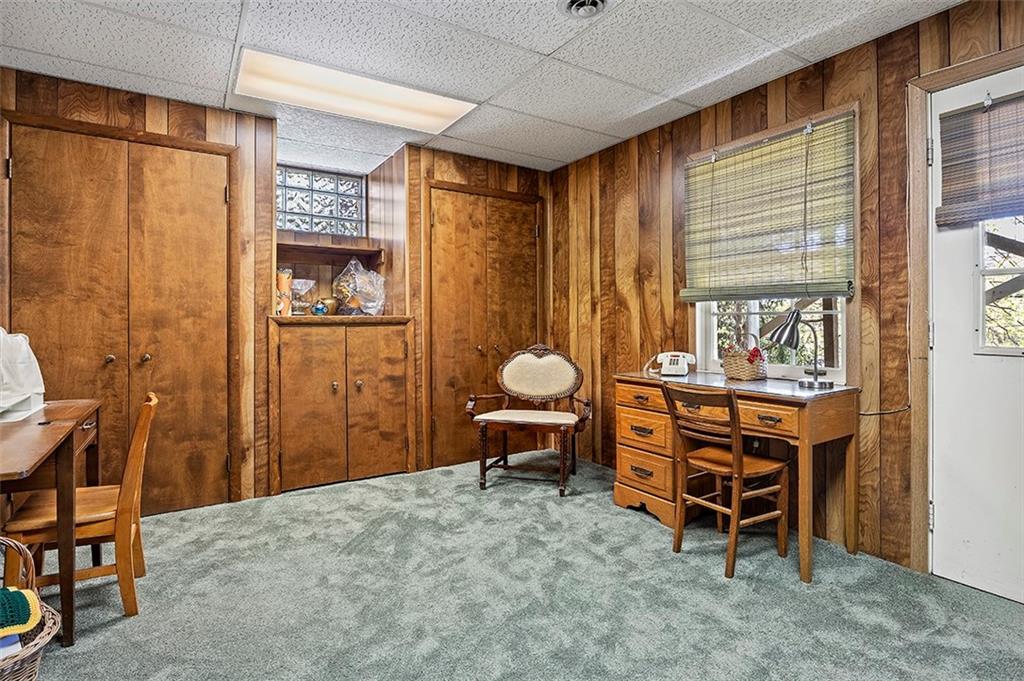 945 Old Hickory Road Pittsburgh, PA 15243 - Photo 18 of 22 Gallery Image 18