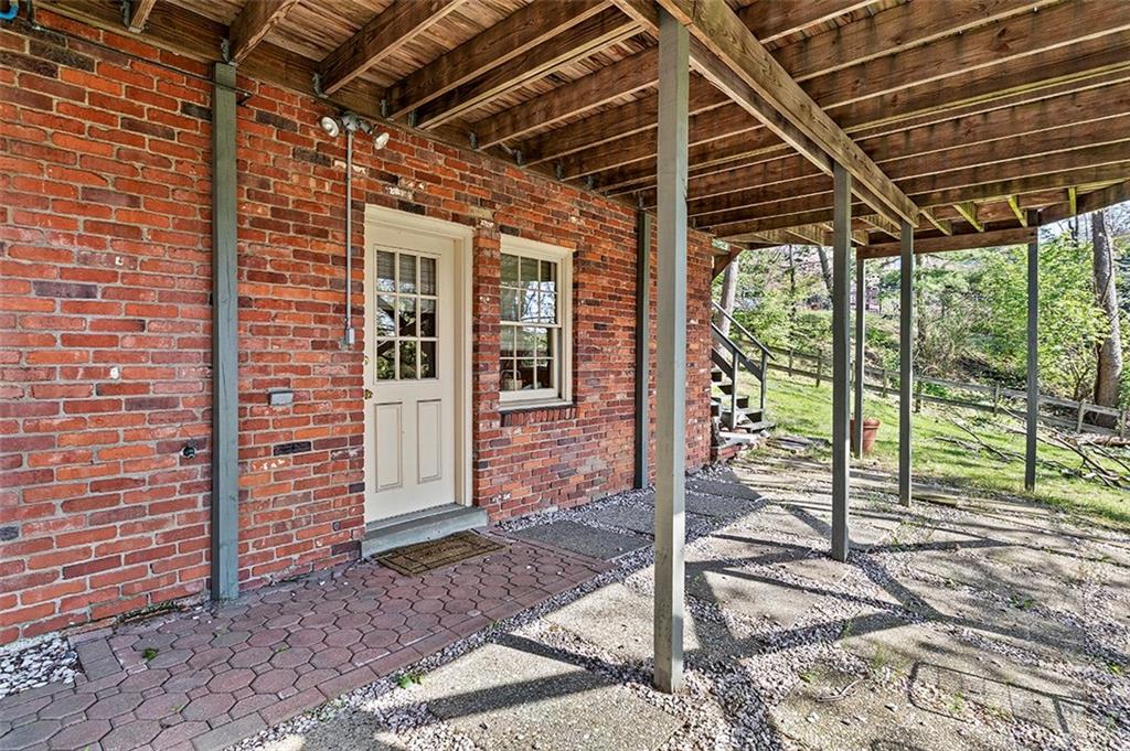 945 Old Hickory Road Pittsburgh, PA 15243 - Photo 21 of 22 Gallery Image 21