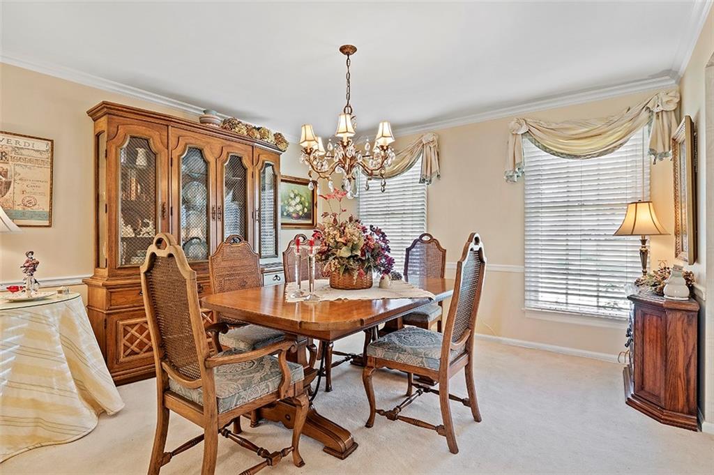945 Old Hickory Road Pittsburgh, PA 15243 - Photo 6 of 22 Gallery Image 6