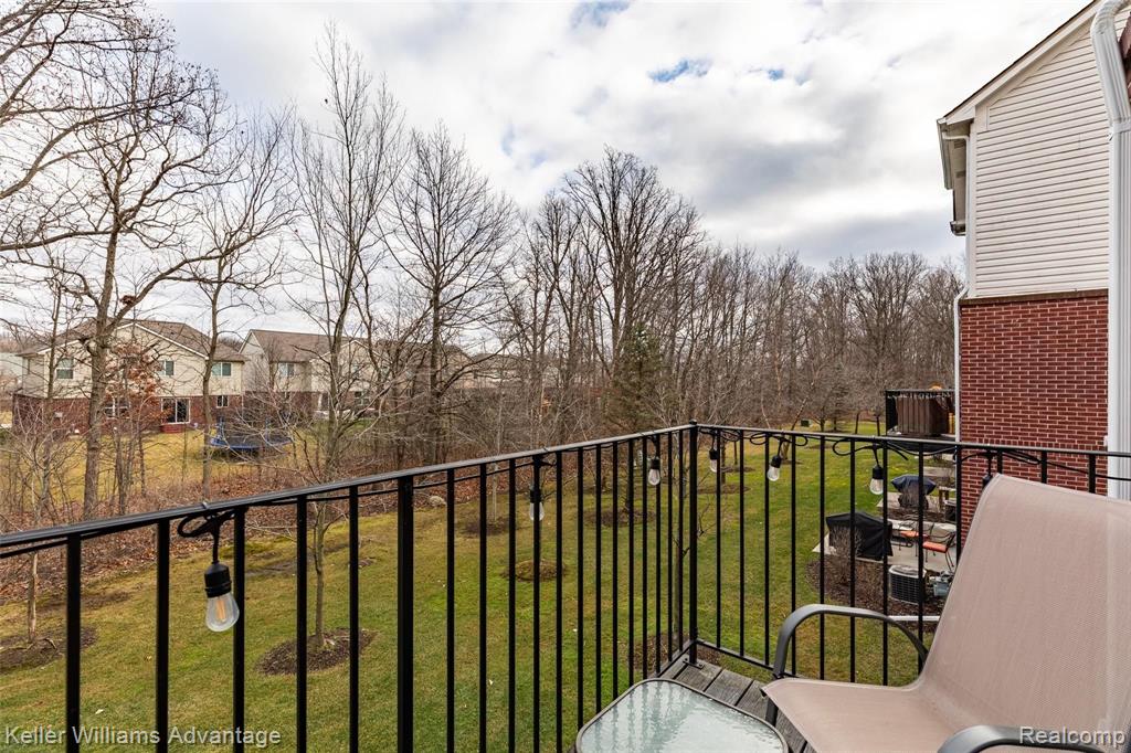 709 Cherry Orchard Road Canton, MI 48188 - Photo 8 of 16