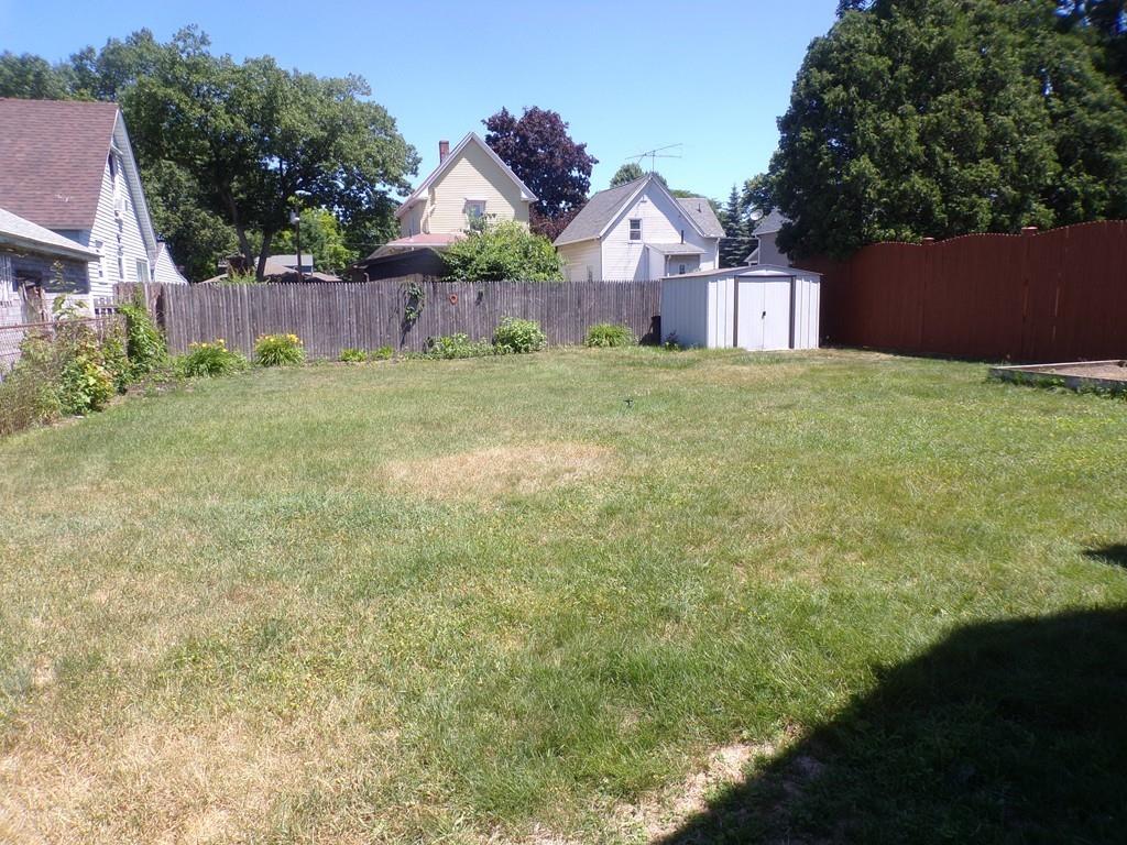 36 Frontenac Street Springfield, MA 01151 - Photo 23 of 24