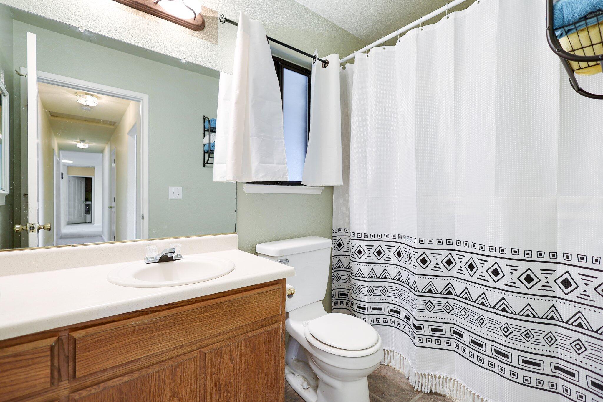 1034 Lema Road Redding, CA 96003 - Photo 17 of 29 19-web-or-mls-8Q0A0559