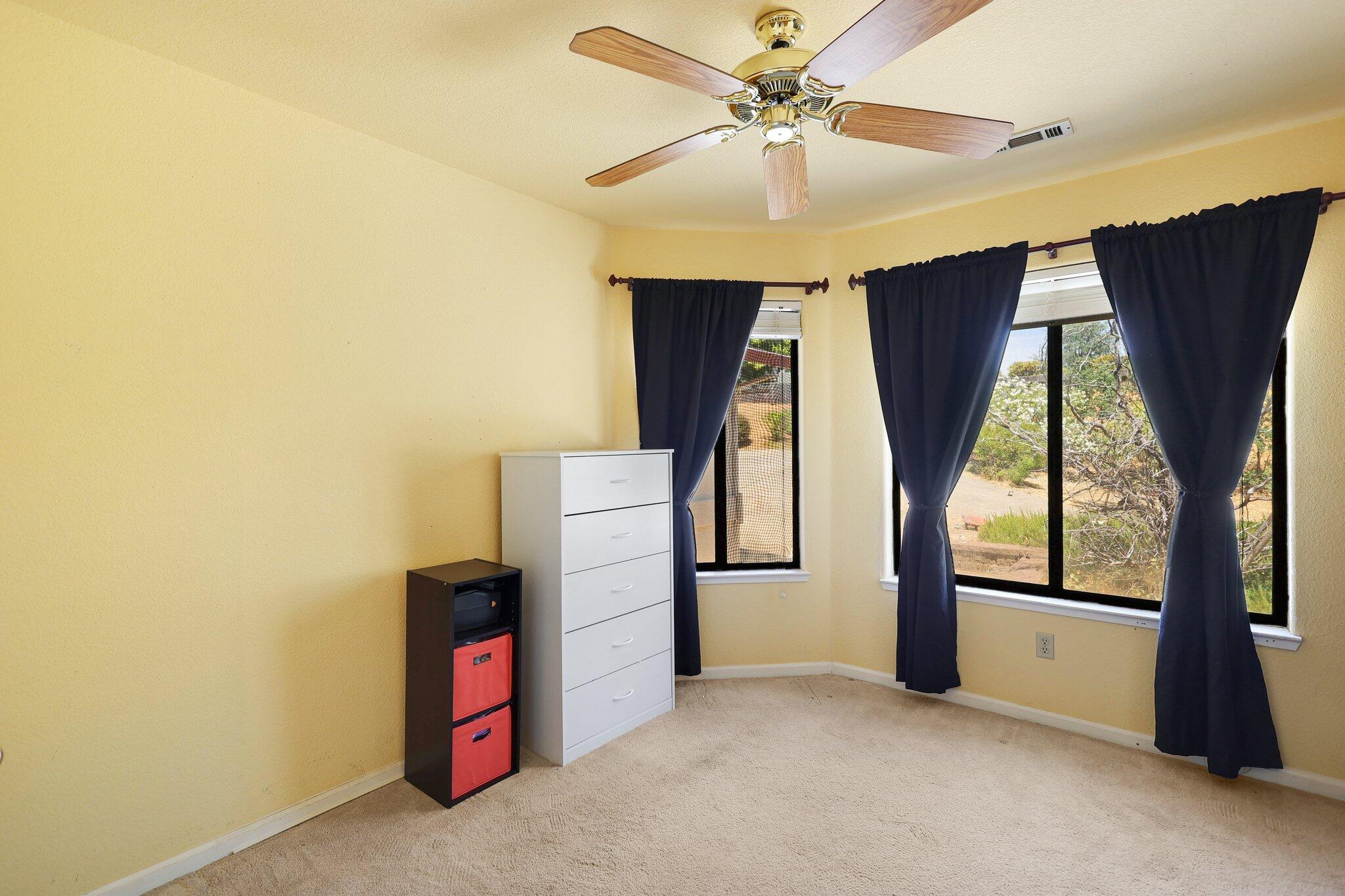 1034 Lema Road Redding, CA 96003 - Photo 18 of 29 22-web-or-mls-8Q0A0604
