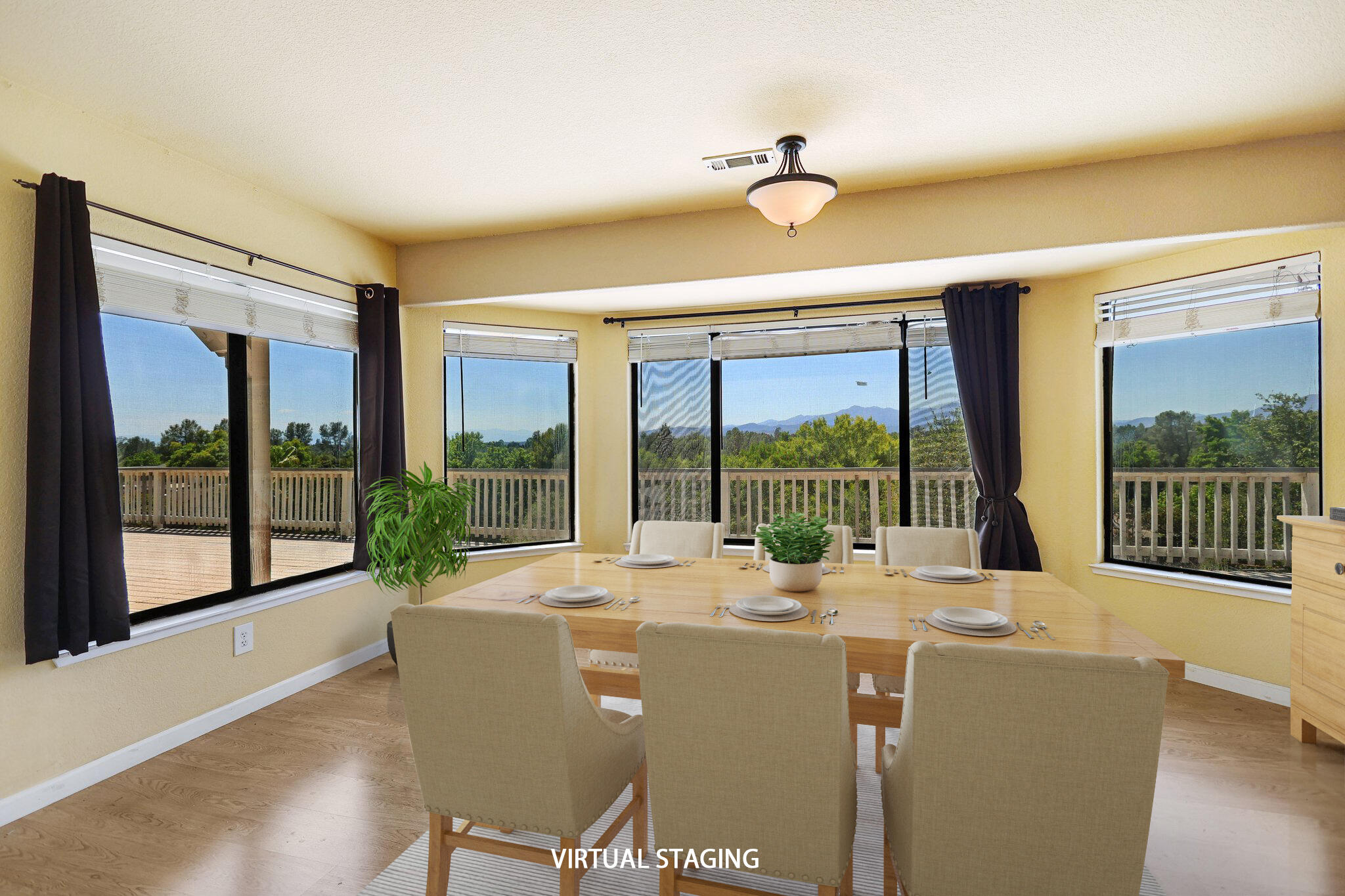 Virtually Staged Dining