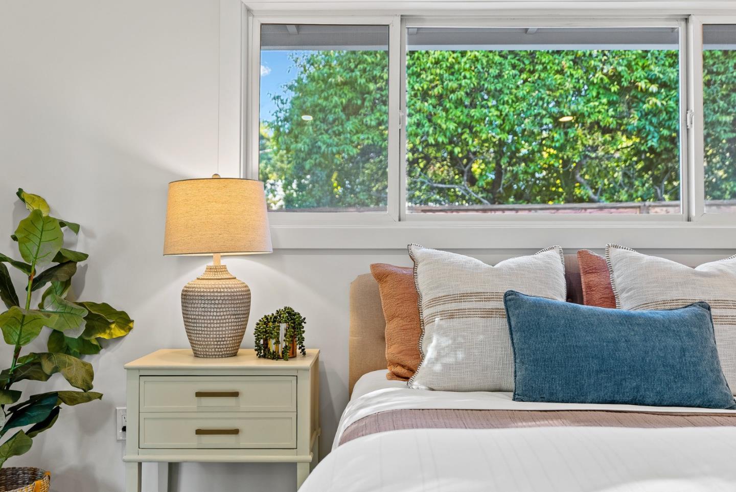880 Pinehurst Drive Aptos, CA 95003 - Photo 21 of 25 a living room with furniture and a window