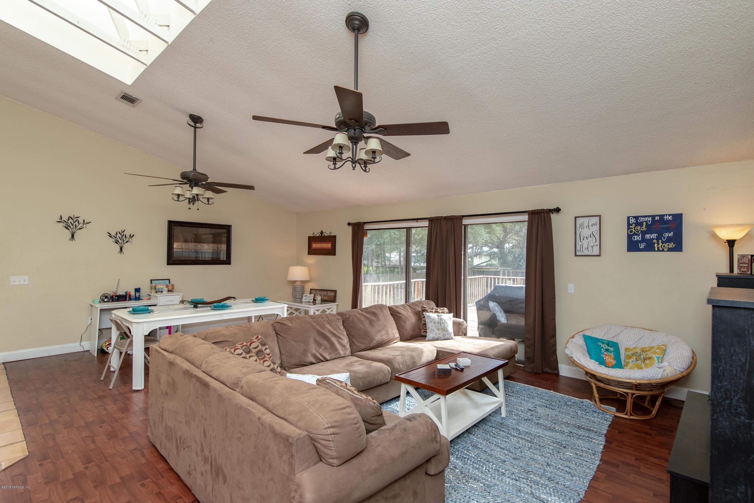 6495 Bernice Road Keystone Heights, FL 32656 - Photo 20 of 46 Living Room View 2