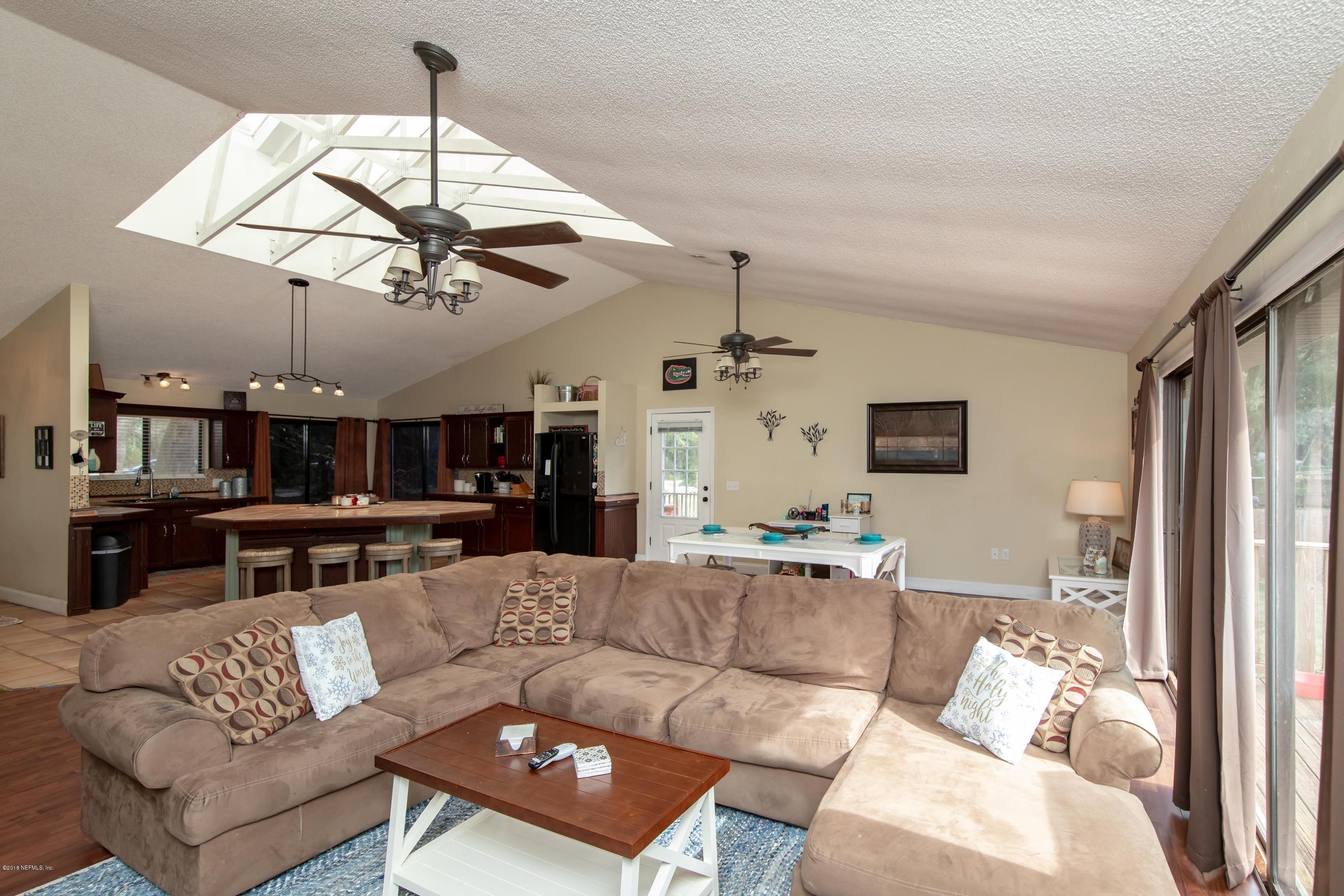 6495 Bernice Road Keystone Heights, FL 32656 - Photo 21 of 46 Living Room VIew 3
