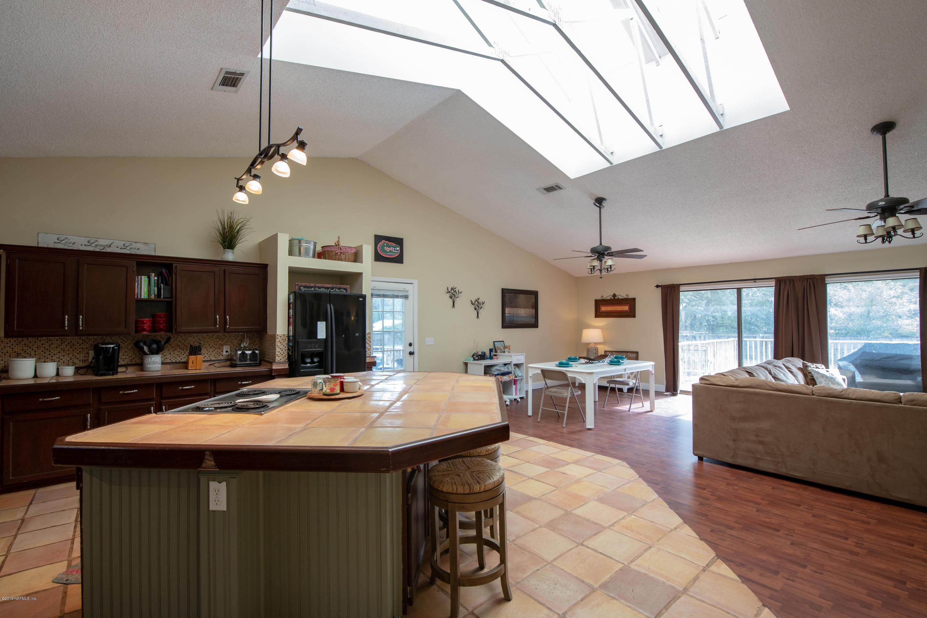 6495 Bernice Road Keystone Heights, FL 32656 - Photo 8 of 46 Foyer View 2