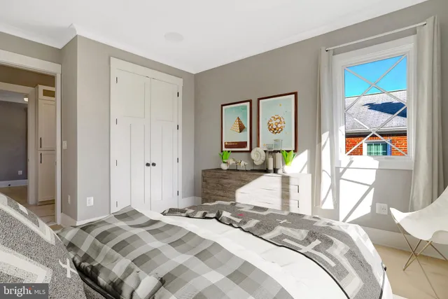 $3,099,000 | 710 North Highland Street, Arlington, VA 22201