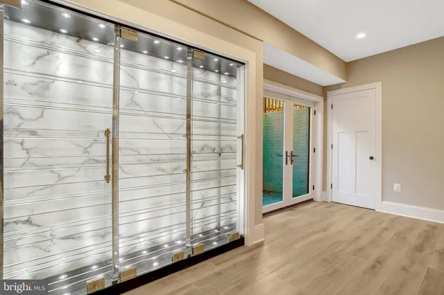 $3,099,000 | 710 North Highland Street, Arlington, VA 22201