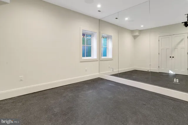 $3,099,000 | 710 North Highland Street, Arlington, VA 22201