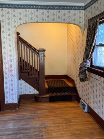 $204,900 | 1524 Bush Street, Red Wing, MN 55066