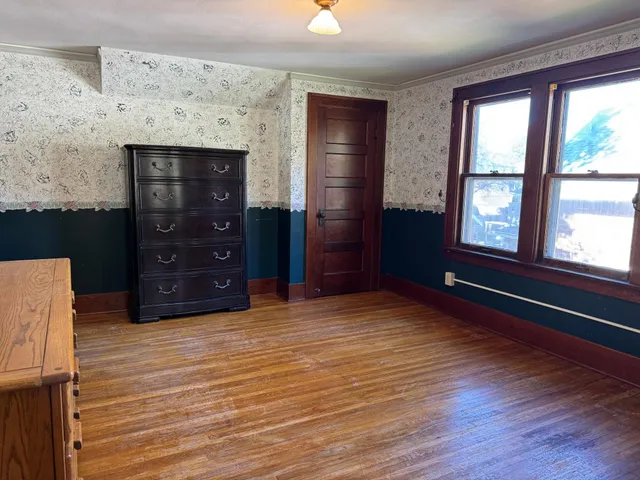 $204,900 | 1524 Bush Street, Red Wing, MN 55066