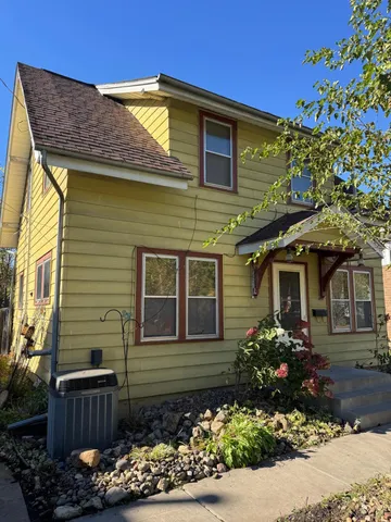 $204,900 | 1524 Bush Street, Red Wing, MN 55066