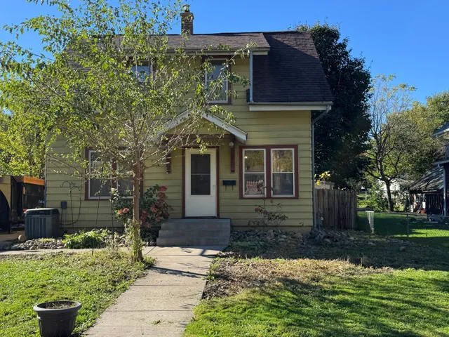 $204,900 | 1524 Bush Street, Red Wing, MN 55066