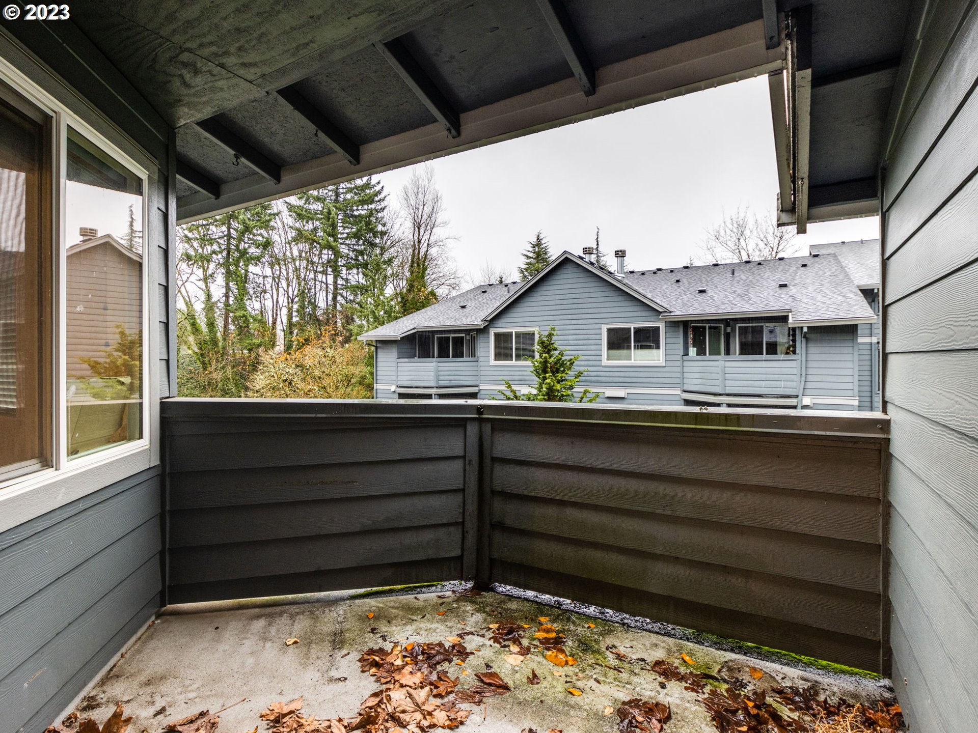 7937 Southwest 40th Avenue, Unit F Portland, OR 97219 - Photo 24 of 36