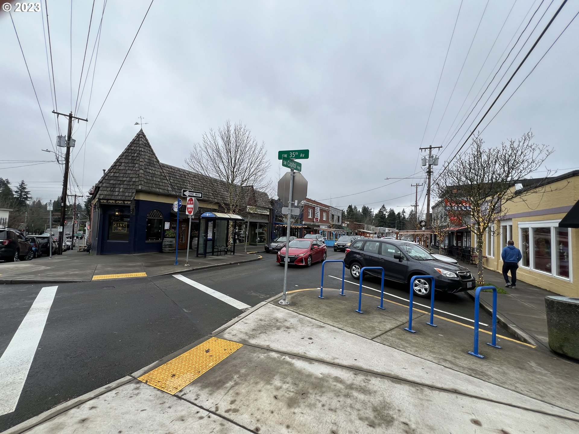 7937 Southwest 40th Avenue, Unit F Portland, OR 97219 - Photo 35 of 36