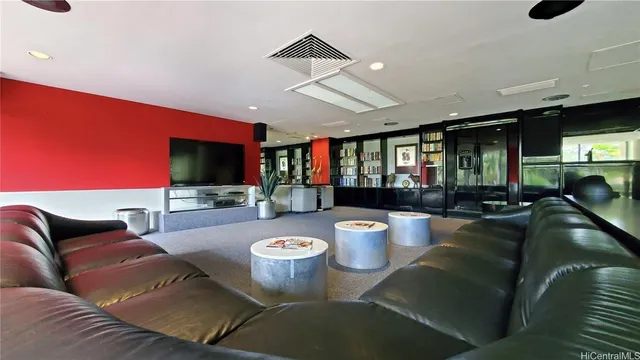 $754,000 | 1212 Nuuanu Avenue, Unit 4002, Honolulu, HI 96817