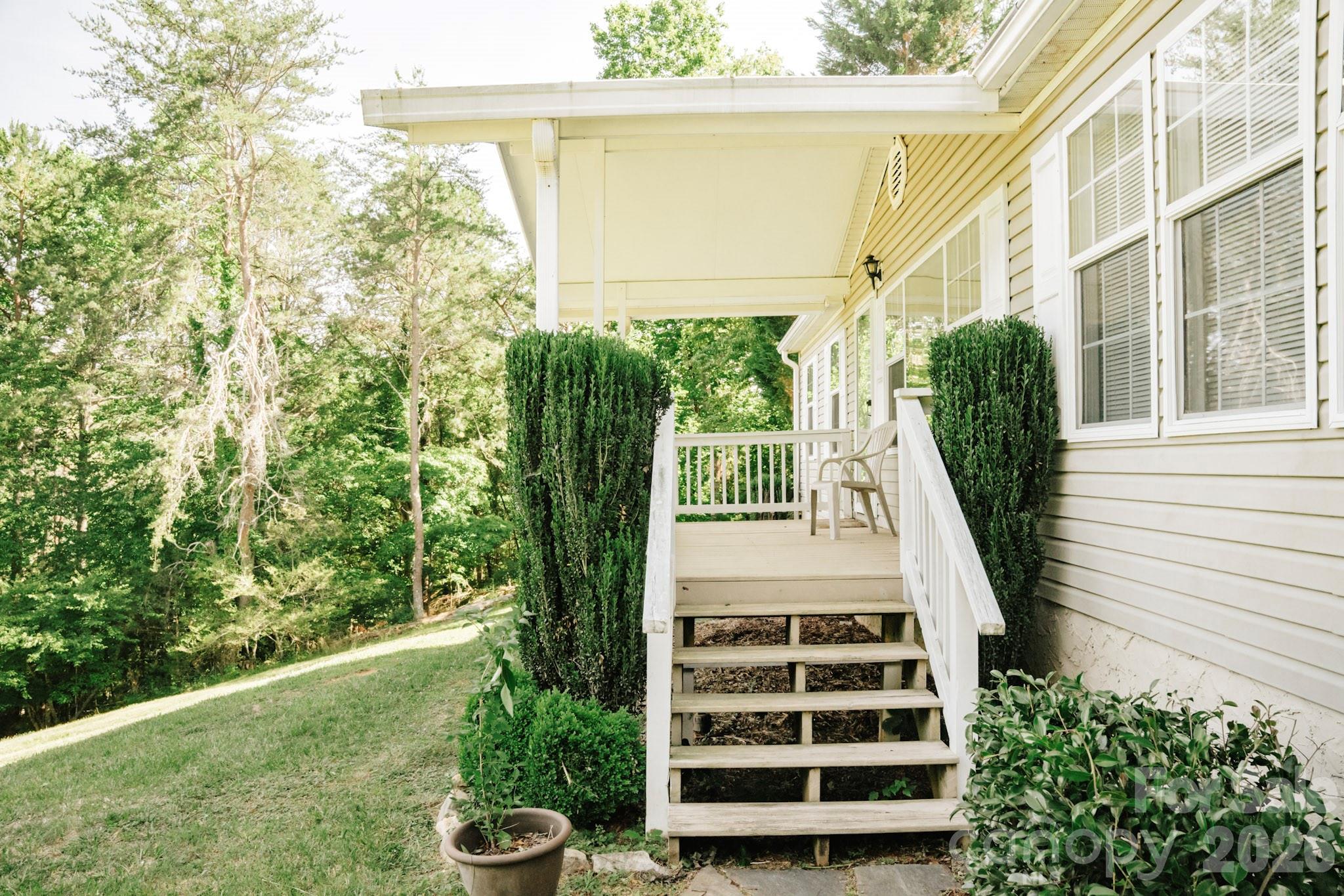 2391 Hickory Knoll Road Franklin, NC 28734 - Photo 5 of 39