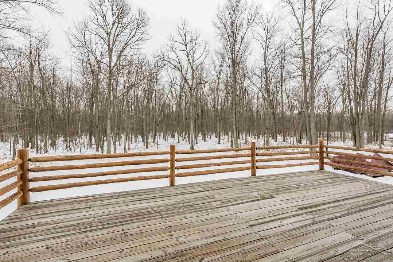 3766 East Hubbard Road Midland, MI 48642 - Photo 37 of 44 Deck