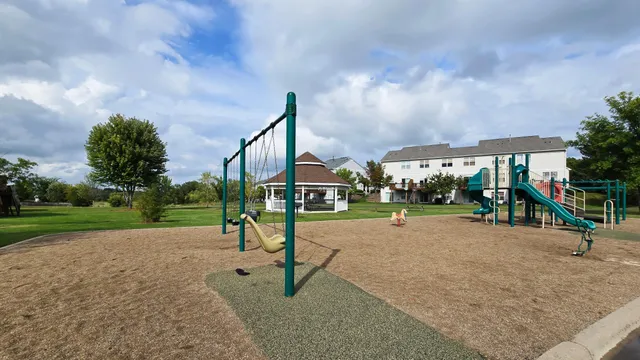 $320,000 | 14336 Brookmere Boulevard Northwest, Prior Lake, MN 55372