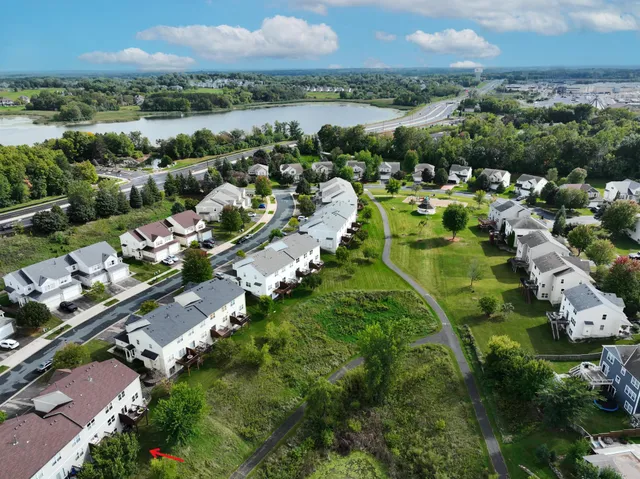 $320,000 | 14336 Brookmere Boulevard Northwest, Prior Lake, MN 55372