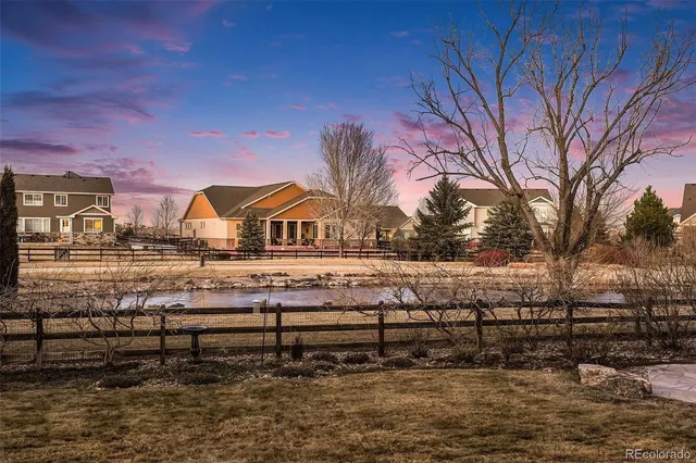 a view of a houses with a yard