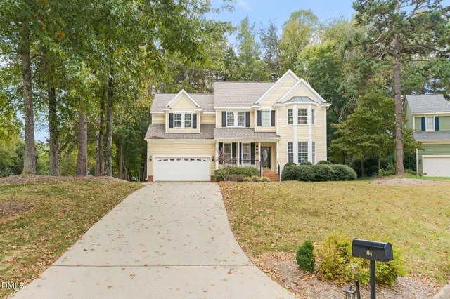 $479,000 | 104 Pebble Beach Court, Mebane, NC 27302
