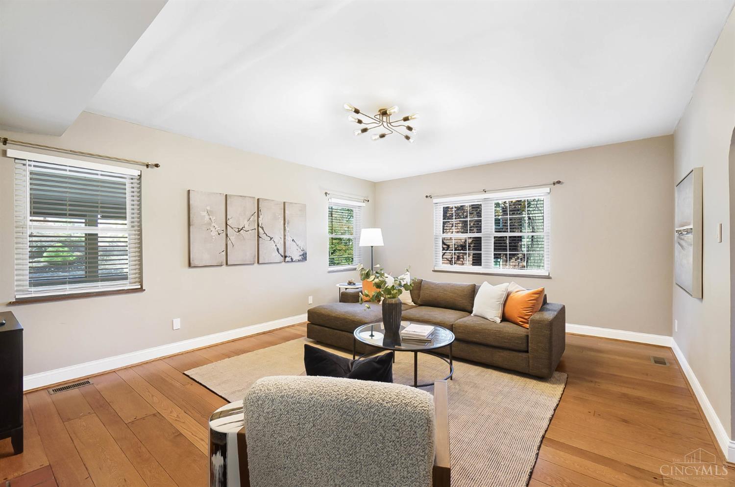 6501 Ridge Avenue Cincinnati, OH 45213 - Photo 8 of 32 Gallery Image 8
