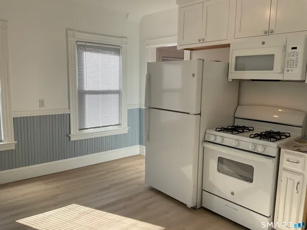 $1,850 | 13 Alger Street, Unit 2, New London, CT 06320