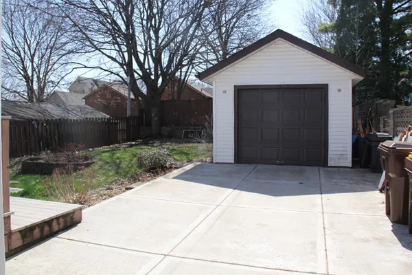$162,900 | 2317 11th Avenue, Rockford, IL 61104