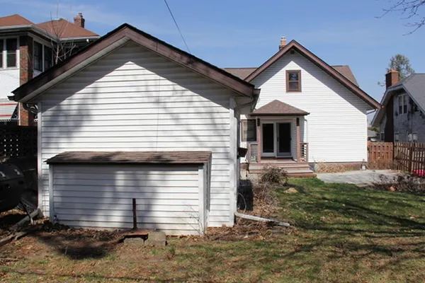 $162,900 | 2317 11th Avenue, Rockford, IL 61104
